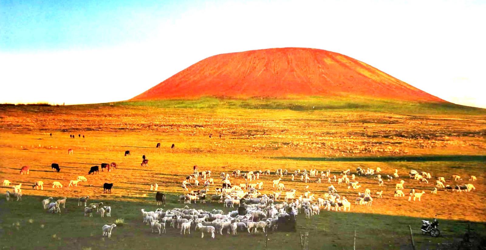 乌兰哈达火山群 (3).jpg